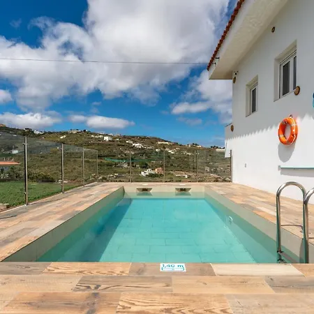 Villa Dejablue. Rural Junto Al Mar Y La Montana *